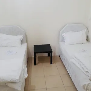  Hostel California