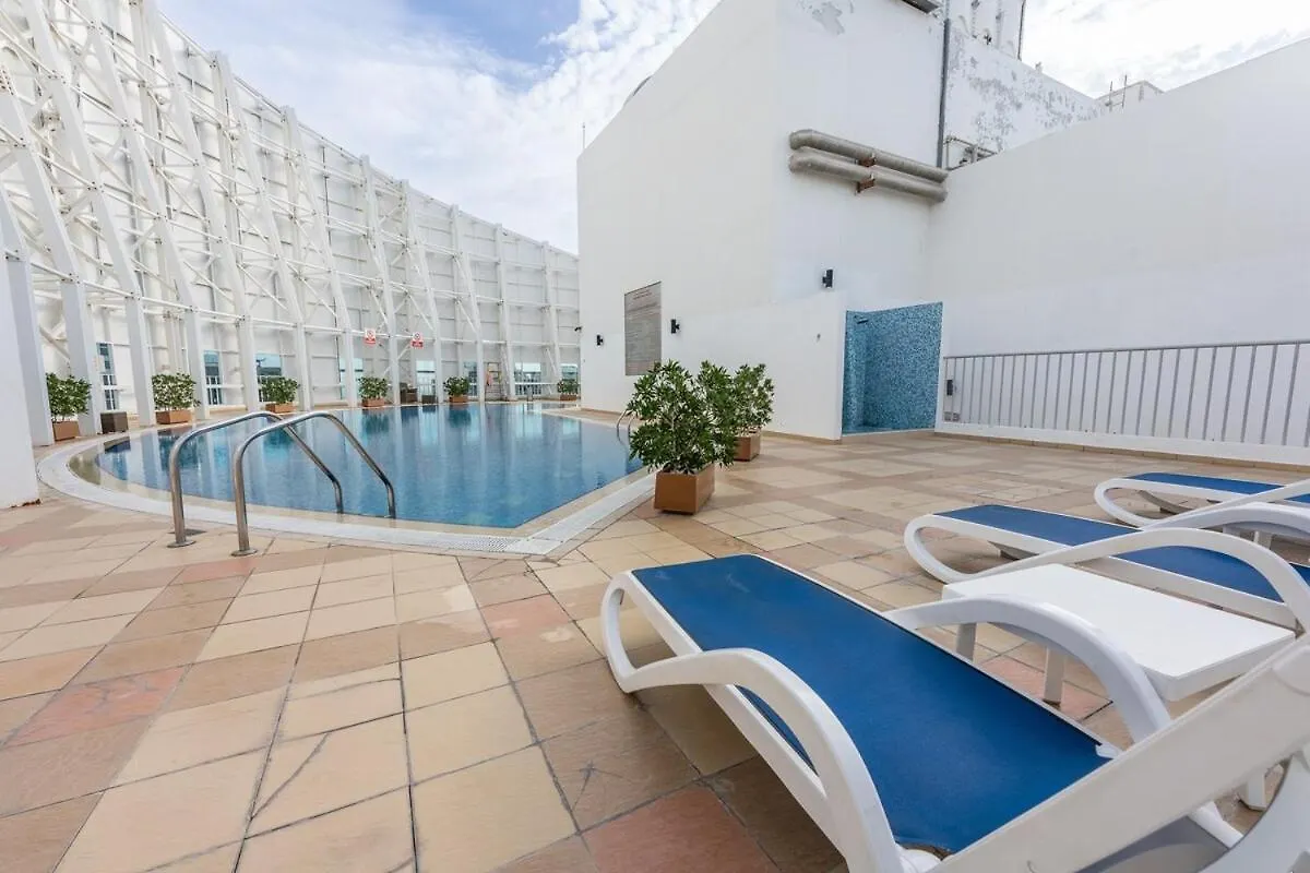 Lovely 1-Bedroom Apartment Perfect For 4 In Jlt Dubai