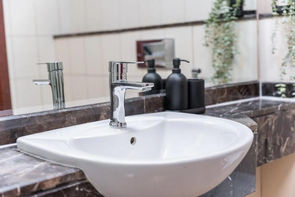 Lovely 1-Bedroom Apartment Perfect For 4 In Jlt Dubai 0*,  United Arab Emirates